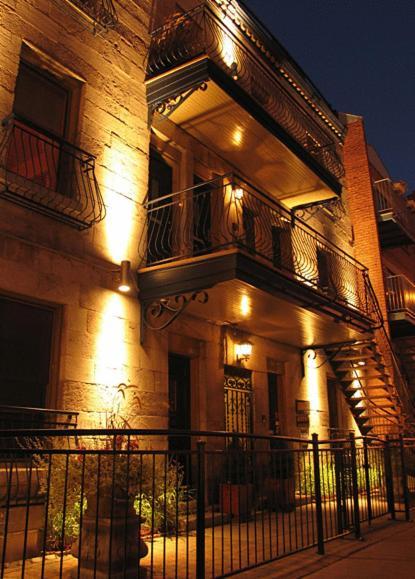 Le Cartier Bed And Breakfast Montreal Exterior photo